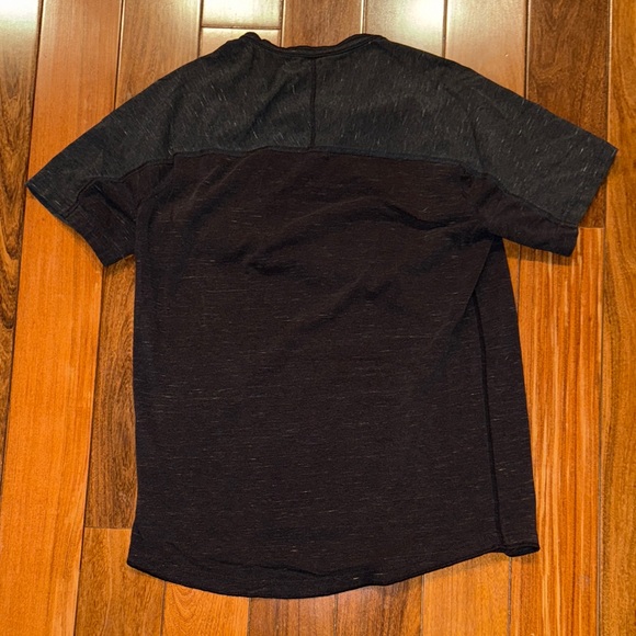 American Eagle Outfitters Dark Heather Henley Tee - Picture 2 of 2